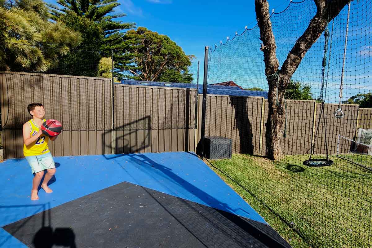 Ball Stop Barrier Nets with 2 Support Posts - 40mm sq - Image 39