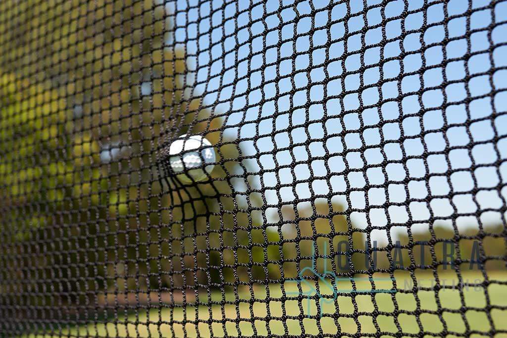 Golf Netting: 3m x 3m Golf Impact Net with Rope Border - Image 3